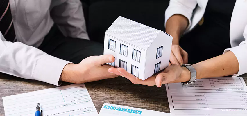 How We Determine Your Sell House for Cash Offer in Central Islip, New York?