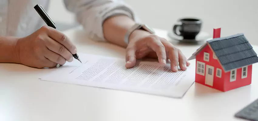 How We Calculate Your Sell House in Foreclosure Offer in Central Islip, New York?