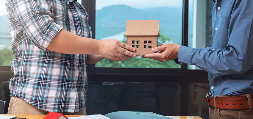 How We Determine Your Sell House with Reverse Mortgage Offer in Central Islip, NY?